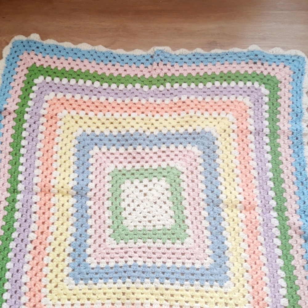 Vintage Handmade From the Middle Pastel Crochet Blanket Lapghan 40" x 40" - Picture 2 of 7